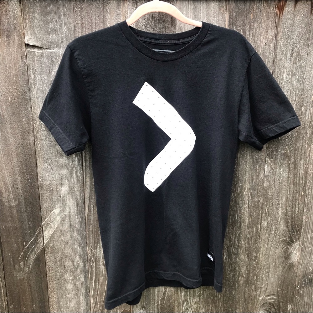 HE>I T-Shirt